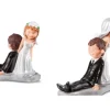 Cake topper sposa trascina sposo