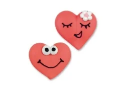 Cuore di zucchero rosso con viso