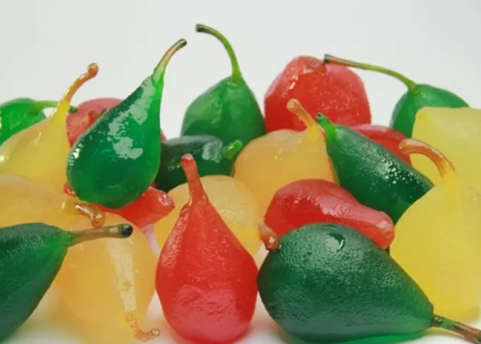 Frutta candita: pere bianche