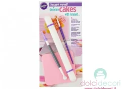 Mattarello cakes decorating